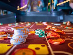 Tampilan studio dealer langsung roulette di aplikasi mobile sejoli76